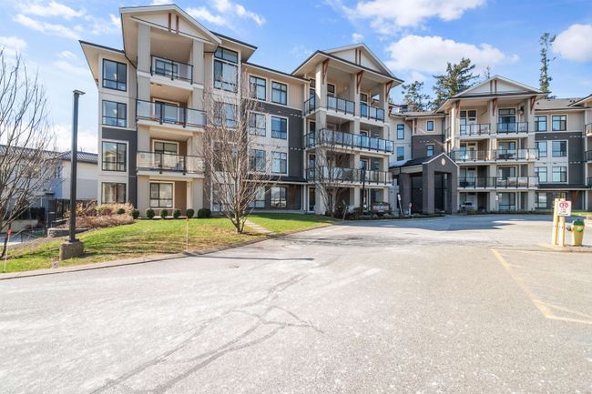 115 - 45761 Stevenson Road, Condo with 1 bedrooms, 1 bathrooms and 1 parking in Chilliwack BC | Image 2