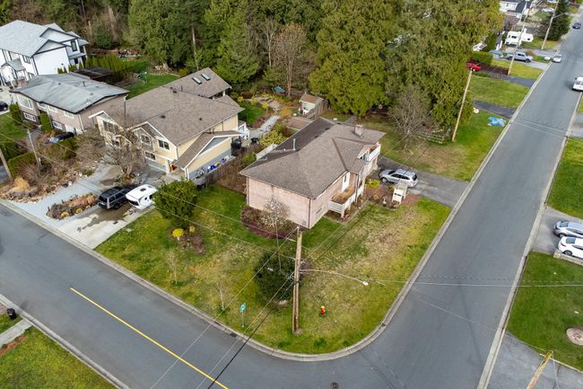 2231 King Albert Avenue, House other with 4 bedrooms, 1 bathrooms and null parking in Coquitlam BC | Image 10