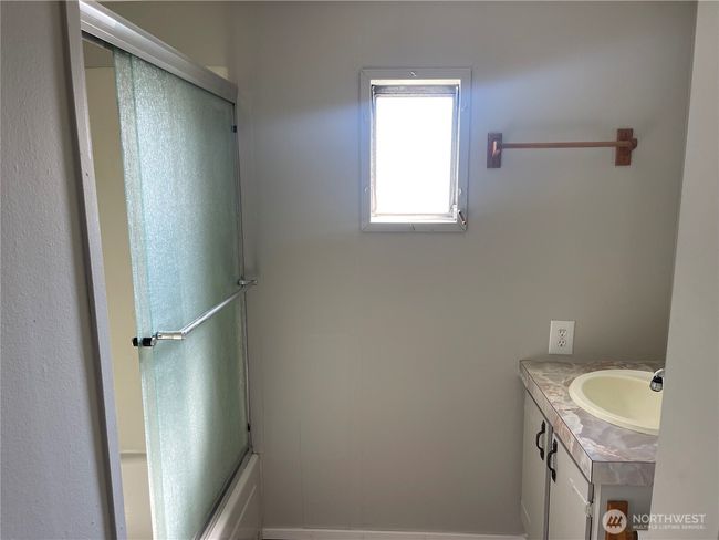 Full bath | Image 9