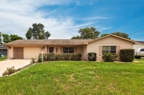10031 Hayward Rd, Spring Hill, FL, 34608-6427 | Card Image