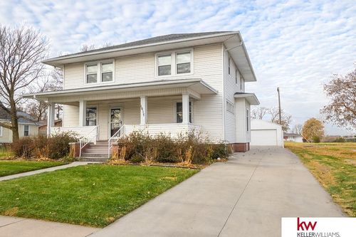 1017 Thayer Ave, Chester, NE, 68327-7050 | Card Image