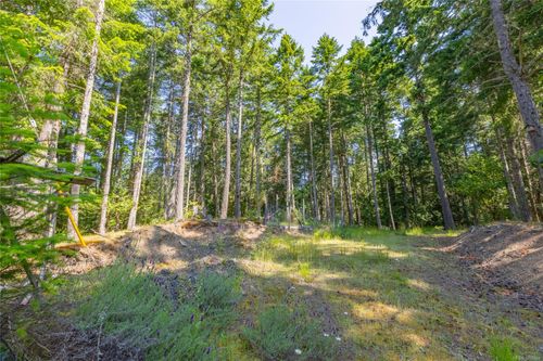 4740 Bosun Way, Pender Island, BC, V0N2M2 | Card Image