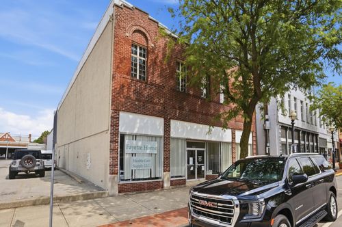 134 W Court St, Washington Court House, OH, 43160-1326 | Card Image