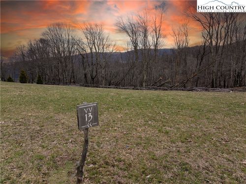 13 Vineyard Trl, Elk Park, NC, 28622 | Card Image