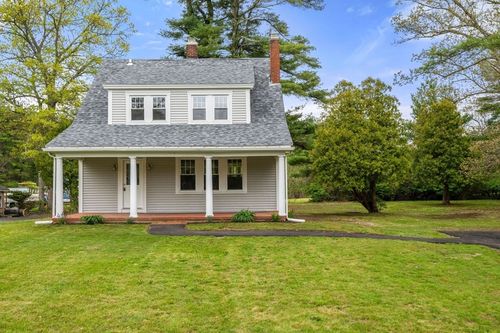 118 County Rd, East Freetown, MA, 02717-1600 | Card Image