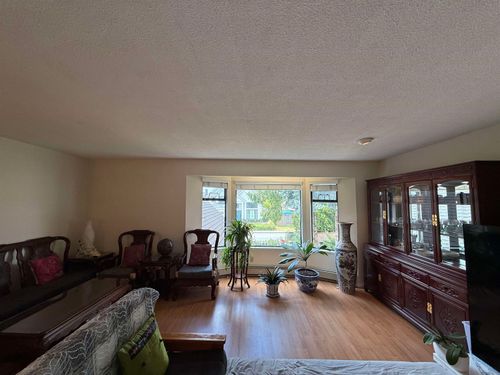 main-house-67XX Cairns Court, Richmond, BC, V7C5E6 | Card Image