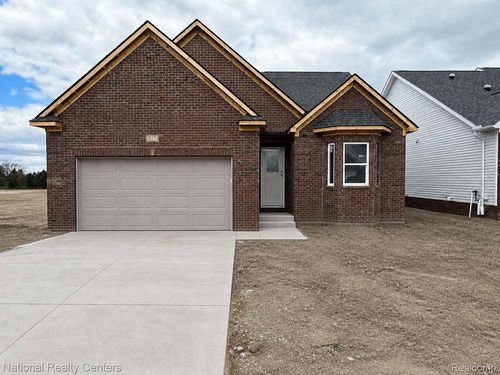 9-317 Devonshire Dr, Lapeer, MI, 48446-4794 | Card Image