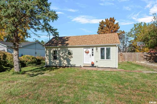 525 E Mill St, Rochester, IL, 62563-9772 | Card Image