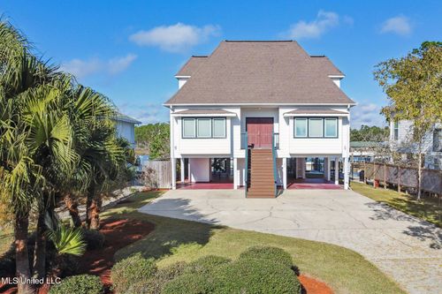 104 Poplar Pt, Pass Christian, MS, 39571-2317 | Card Image