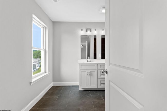272 Red Oak Ln, Townhouse with 3 bedrooms, 3 bathrooms and 2 parking in Morgantown WV | Image 26