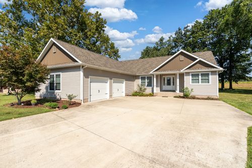 1732 Heritage Ct, Carterville, IL, 62918-0024 | Card Image