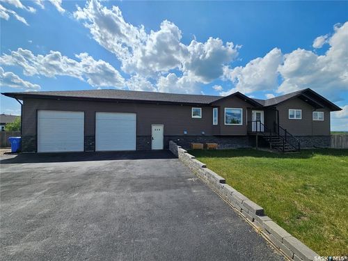 609 Fairview St, Arcola, SK, S0C0G0 | Card Image