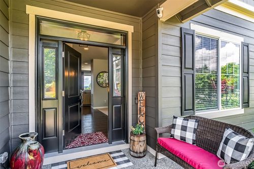 912 77th Dr Se, Lake Stevens, WA, 98258-7394 | Card Image