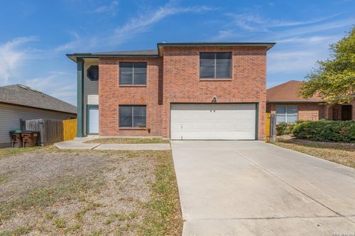 8011 Chestnut Cedar Dr, Converse, TX, 78109-3101 | Card Image