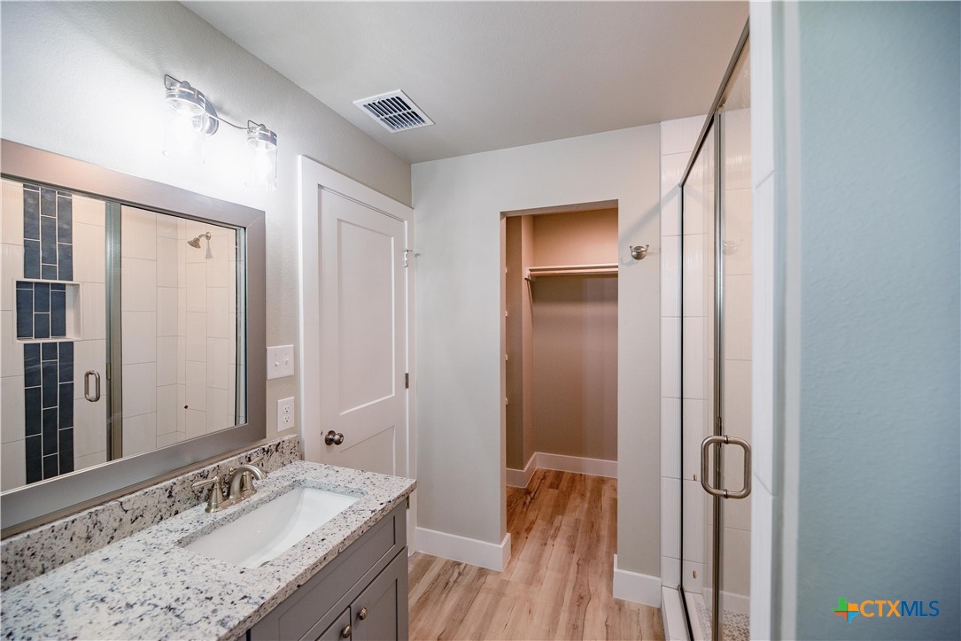 Residential Lease in Canyon Lake 4