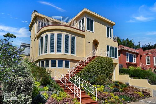 376 Moncada Way, San Francisco, CA, 94127-2604 | Card Image