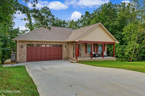 898 Hillside Ln, Lenoir City, TN, 37771-8478 | Card Image