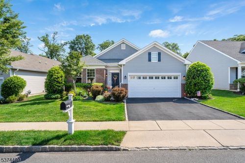 79 Schindler Ct, Somerset, NJ, 08873-6201 | Card Image