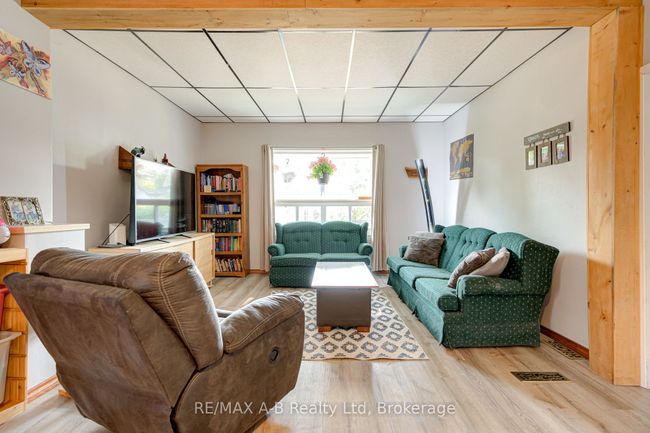 239 Nile St, House other with 4 bedrooms, 2 bathrooms and 8 parking in Stratford ON | Image 9