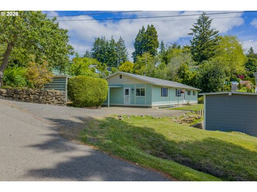 580 8th Ave, CoosBay, OR, 97420 | Card Image