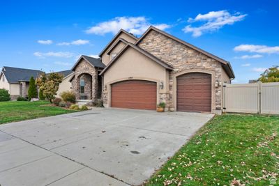 1892 W 2185 S, House other with 4 bedrooms, 2 bathrooms and 8 parking in Woods Cross UT | Image 3