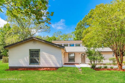 8162 Cayuga Trl W, Jacksonville, FL, 32244-5431 | Card Image