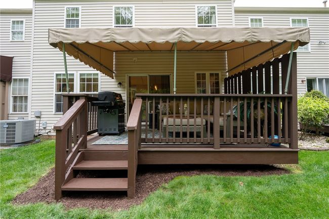 113 Unity Sq, Townhouse with 3 bedrooms, 3 bathrooms and 2 parking in Unity Twp PA | Image 30