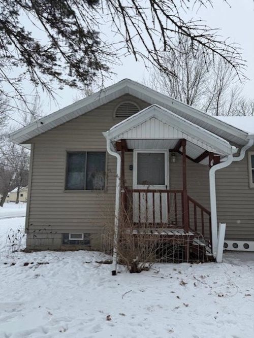 1503 S 3rd Ave, Wausau, WI, 54401-6145 | Card Image