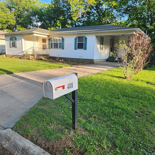 408 Buchanan St, Whitesboro, TX, 76273-1909 | Card Image