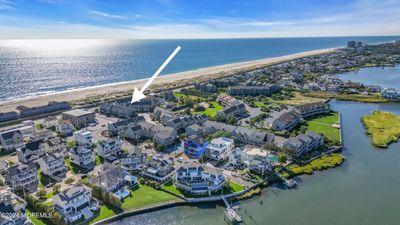 20 - 5 Island View Way, Condo with 3 bedrooms, 2 bathrooms and null parking in Sea Bright NJ | Image 1