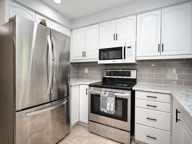 8 Stephensen Crt, House other with 4 bedrooms, 3 bathrooms and 2 parking in Brampton ON | Image 19