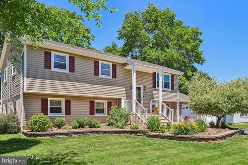114 Outboard Ave, Manahawkin, NJ, 08050-1864 | Card Image