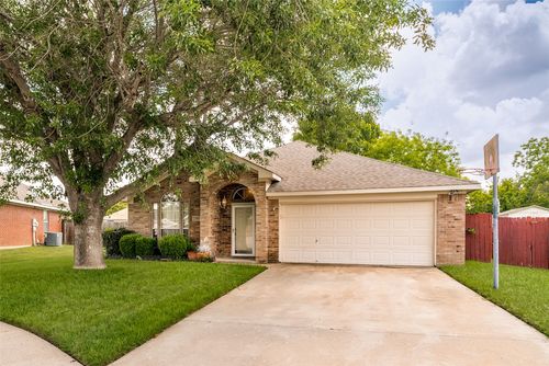 1005 Darren Dr, Burleson, TX, 76028-5757 | Card Image