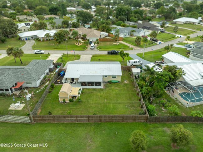 262 Dock Ave, House other with 2 bedrooms, 2 bathrooms and null parking in SEBASTIAN FL | Image 4