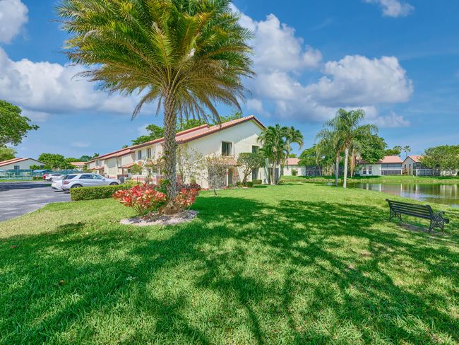 APT-202 - 10828 Lake Palm Ln, Condo with 3 bedrooms, 2 bathrooms and null parking in Boynton Beach FL | Image 4