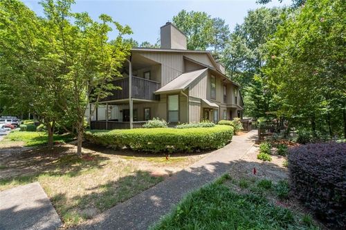 308 Cumberland Ct Se, Smyrna, GA, 30080-8647 | Card Image