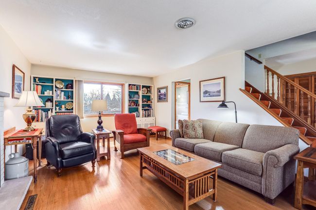 3104 Townview Ave Ne, House other with 5 bedrooms, 3 bathrooms and null parking in Saint Anthony MN | Image 4