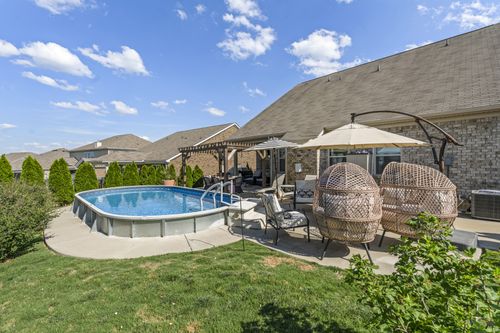 8048 Forest Hills Dr, Spring Hill, TN, 37174-1565 | Card Image