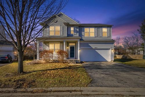 1053 Walker Ct, Antioch, IL, 60002-6426 | Card Image