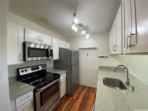 apt-22u-46-1016 Emepela Way, Kaneohe, HI, 96744-3908 | Card Image