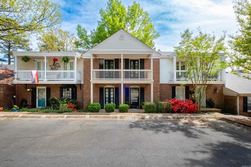 70 Kingsbridge Way, Little Rock, AR, 72212-3678 | Card Image