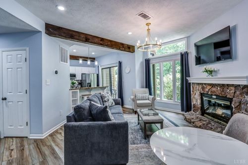 740 Laurelwood, Wintergrn Rst, VA, 22967-8148 | Card Image
