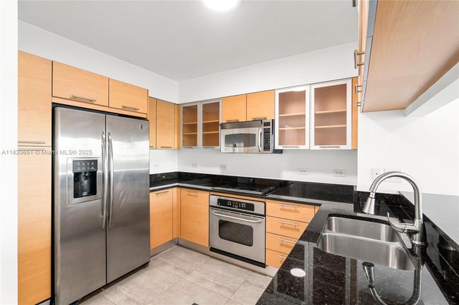 APT-707 - 31 Se 5 Th St, Condo with 1 bedrooms, 1 bathrooms and null parking in Miami FL | Image 4