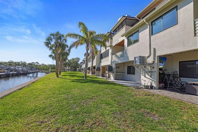 2383 Hanover Dr, Townhouse with 2 bedrooms, 3 bathrooms and null parking in DUNEDIN FL | Image 60