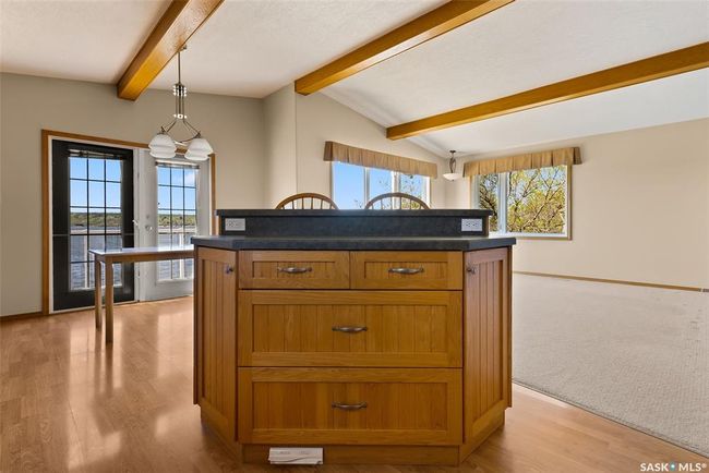 227 &amp; 229 Lakeview Ave, House other with 2 bedrooms, 2 bathrooms and 12 parking in Silton SK | Image 5