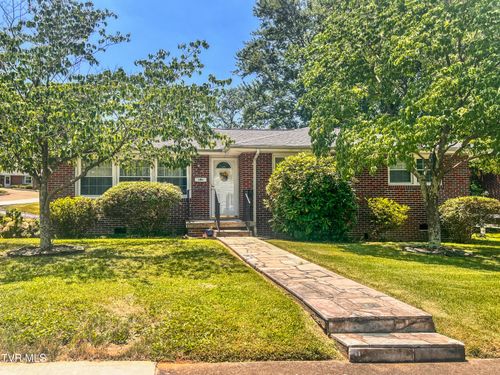 2210 Bruce St, Kingsport, TN, 37664-3638 | Card Image