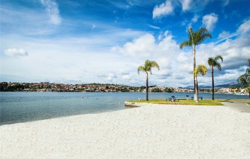 41-27857 Chipiona, Mission Viejo, CA, 92692 | Card Image