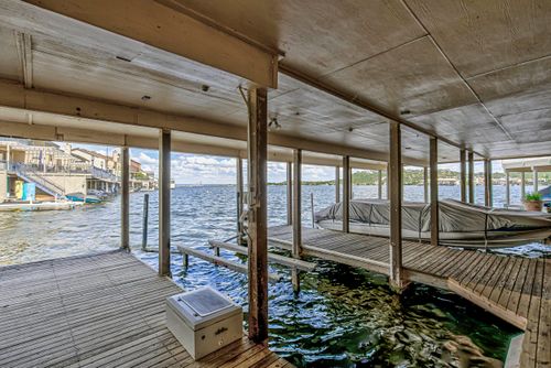 109 Island Dr, Horseshoe Bay, TX, 78657-6064 | Card Image