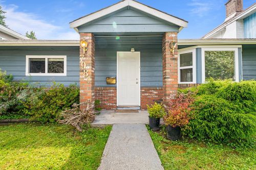 7984 18th Ave, Burnaby, BC, V3N1J6 | Card Image