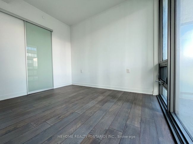 2105 - 50 Charles St E, Condo with 2 bedrooms, 1 bathrooms and null parking in Toronto ON | Image 7